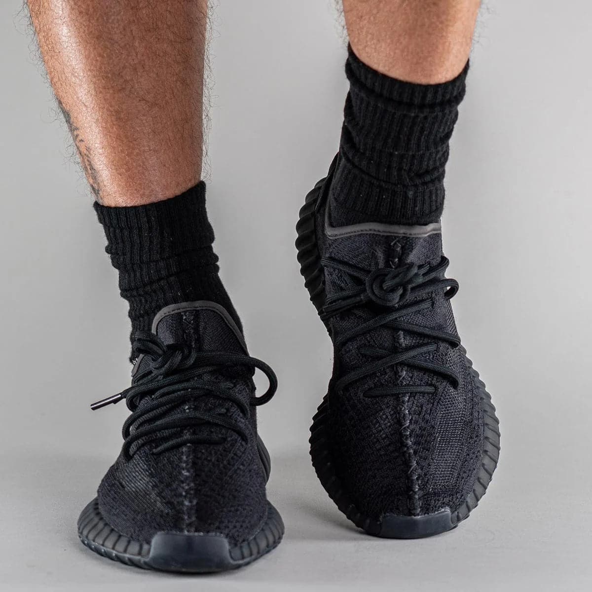 Black yeezy 350 boost women's 6.5 hotsell